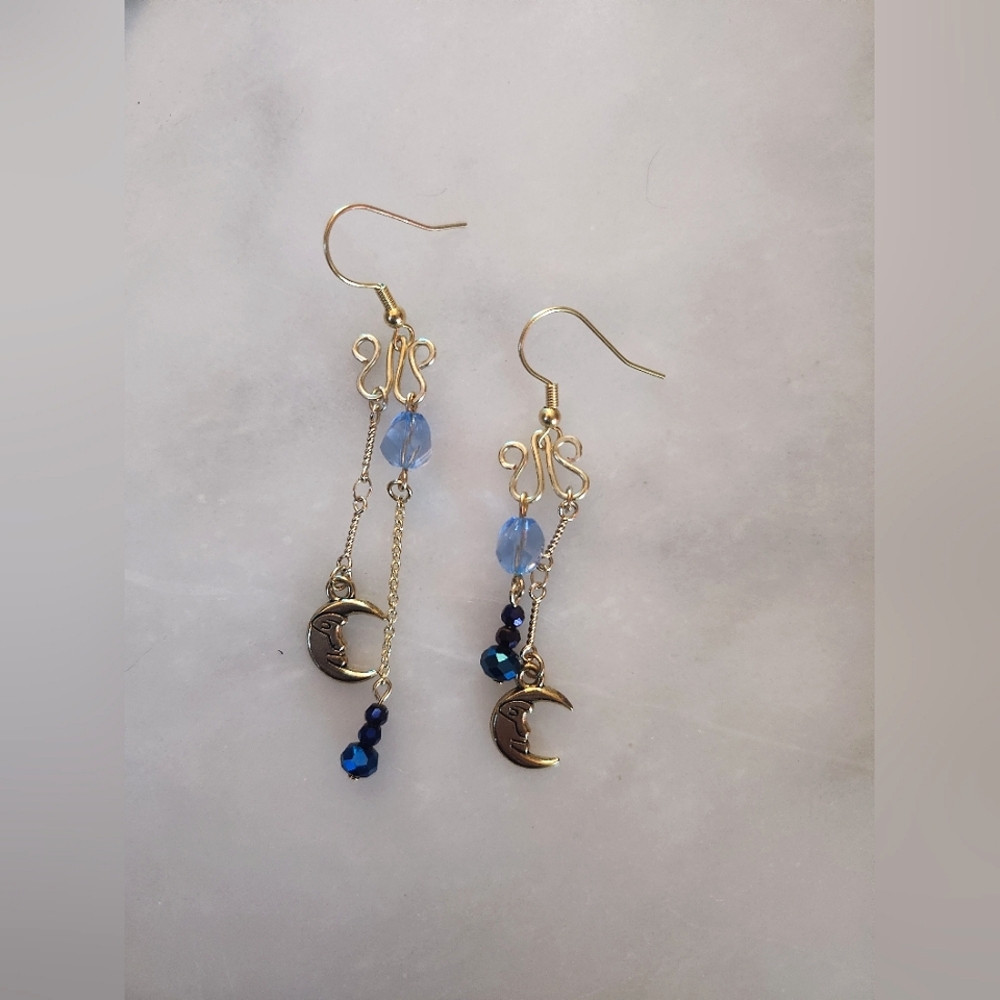 Handmade Cresent Moon Earrings 🌙